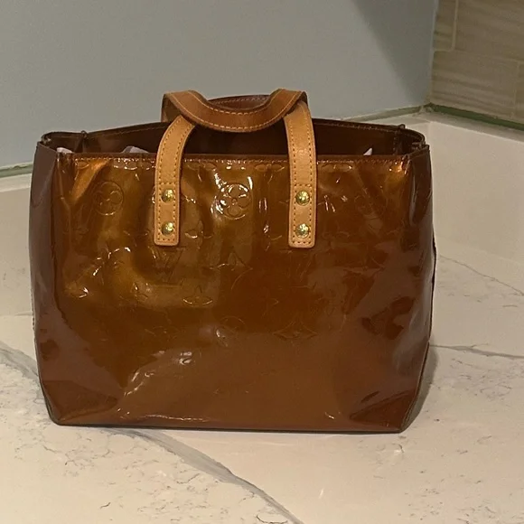 LOUIS VUITTON Bronze Monogram Vernis Copper Reade PM Bag - Picture 3 of 12
